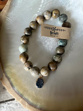 Load image into Gallery viewer, Chunky Agate Bracelet with Oval Druzy Charm