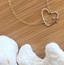 Load image into Gallery viewer, Cross My Heart Necklace