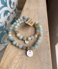 Load image into Gallery viewer, Mommy and Me Bracelet Set